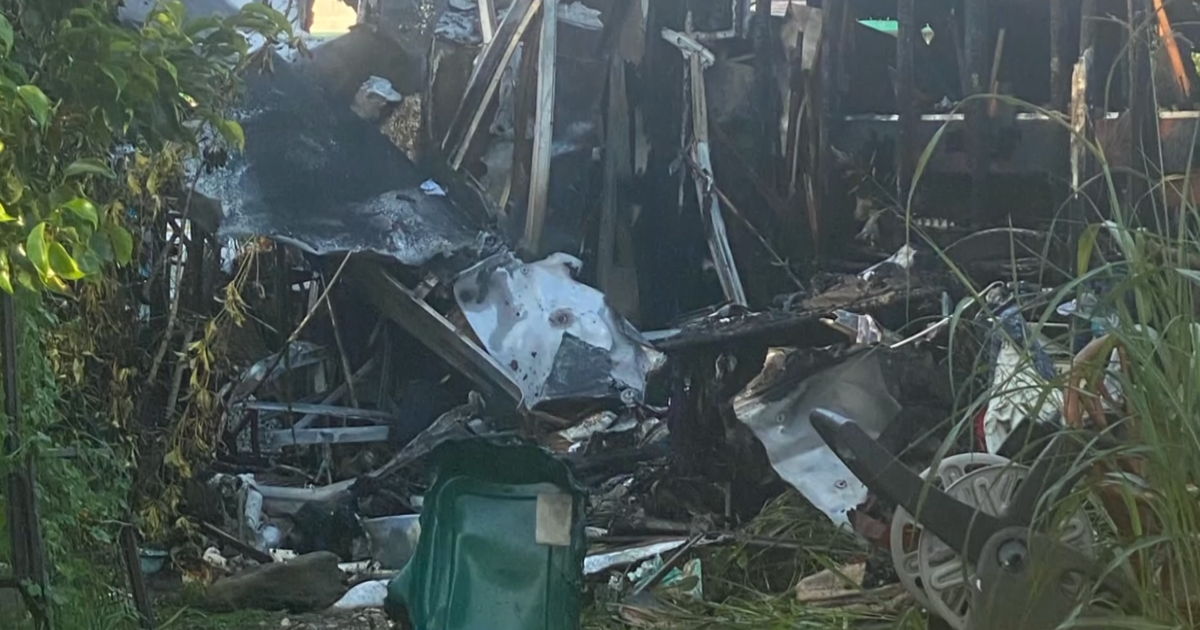 Burned-out mobile home in North Fort Myers raises safety concerns | WINK Listens