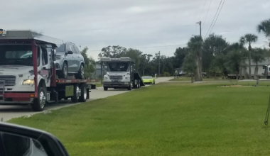 Charlotte County neighborhood sees FBI raid, cars towed | Charlotte County