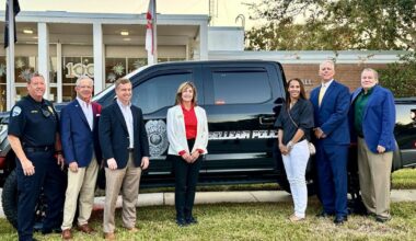 Foundation buys truck to keep Belleair police afloat | Belleair