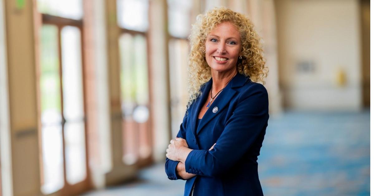Harns Marsh Middle Teacher Named DoD STEM Ambassador | Lee County