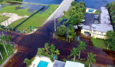 Fort Myers residents frustrated by flooding along First St. | Lee County