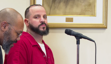 Man pleads guilty to assaulting teen at bus stop in Florida | Lee County