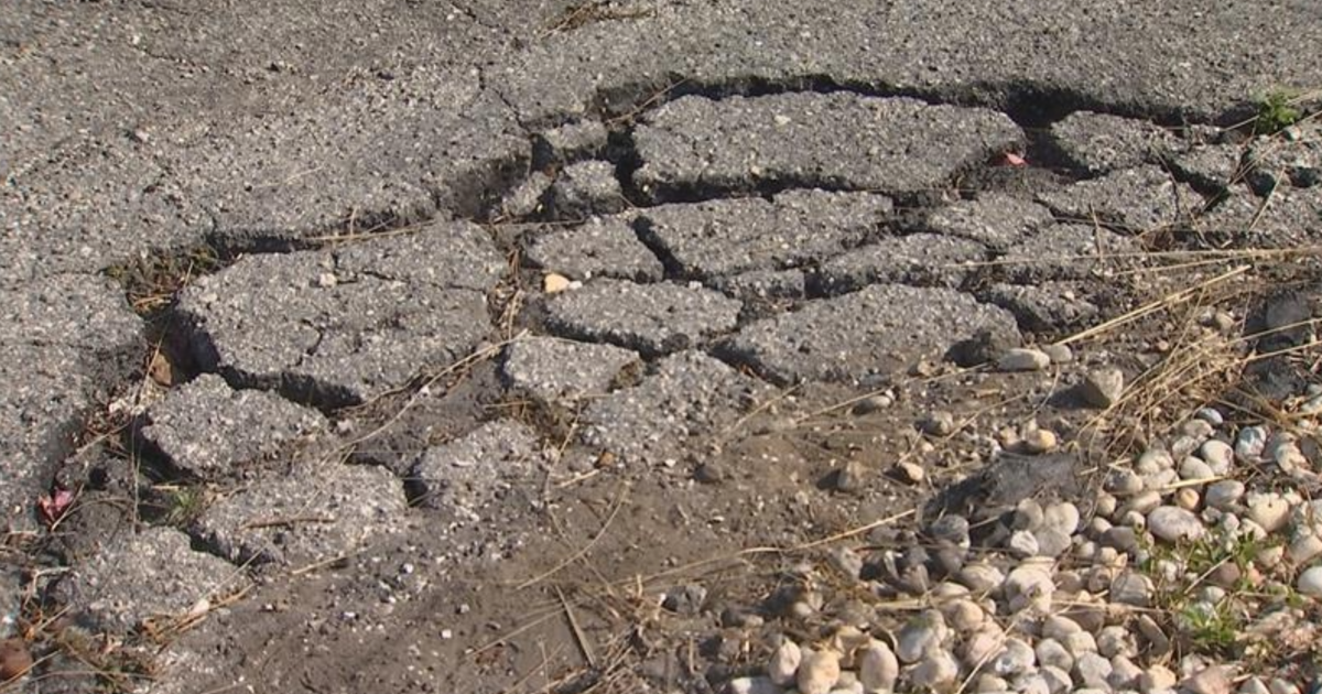 North Fort Myers roadway in need of repaving | WINK Listens
