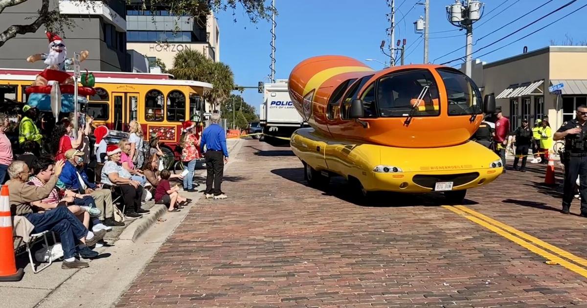 Largo’s Old-Fashioned Christmas Parade brings holiday cheer to downtown | Largo