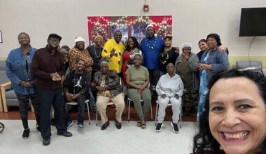 Local carolers bring Christmas joy to seniors at adult day care center in Miami | Health Wellness