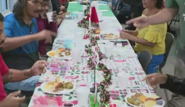 Greater Miami Jewish Federation brings Christmas cheer to Miami Salvation Army