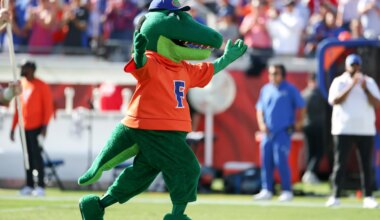 Florida football hires Joe Craddock as quarterbacks coach