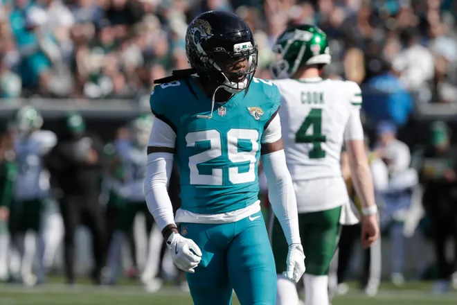 Dec 14, 2025; Jacksonville, Florida, USA; Jacksonville Jaguars safety Eric Murray (29) reacts during the first quarter against the New York Jets at EverBank Stadium. Mandatory Credit: Travis Register-Imagn Images