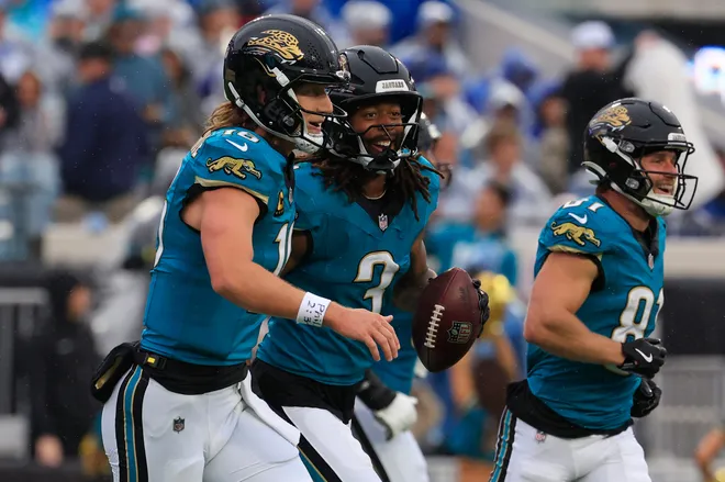 Jacksonville Jaguars wide receiver Jakobi Meyers (3) celebrates his touchdown with quarterback Trevor Lawrence (16) and wide receiver Austin Trammell (81) during the first quarter of an NFL football game at EverBank Stadium, Sunday, Dec. 7, 2025, in Jacksonville, Fla. [Corey Perrine/Florida Times-Union]