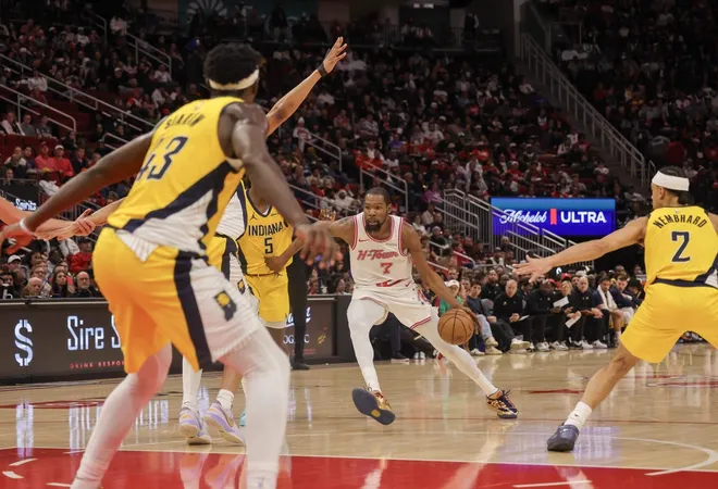 Dec 29, 2025; Houston, Texas, USA; Houston Rockets forward Kevin Durant (7) dribbles against Indiana Pacers forward Pascal Siakam (43) in the third quarter at Toyota Center.