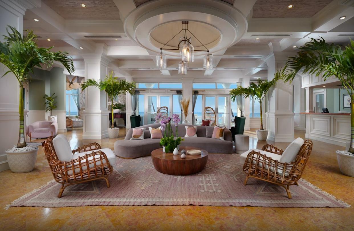 Pelican Grand Beach Resort