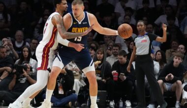 Nuggets' Nikola Jokic suffers knee injury, leaves game in Miami