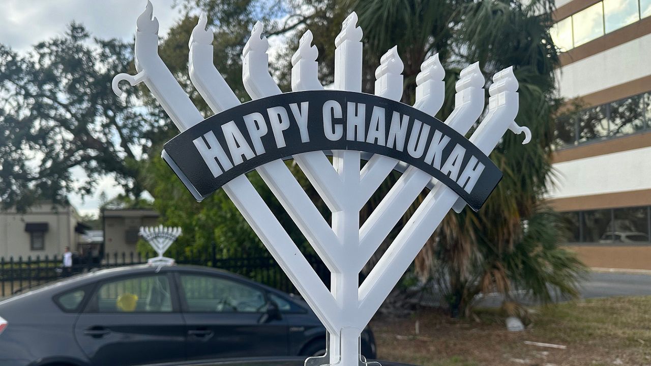 Chabad of St. Petersburg's Rabbi Alter Korf said it was difficult to wake up Sunday to news of the Bondi Beach attack. (Spectrum News/Sarah Blazonis)