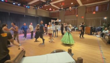 ‘Frozen’ hits the stage in sunny South Florida