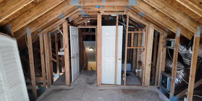 Jacksonville family says insurance-managed roof repair failed, leaving home torn apart for holidays