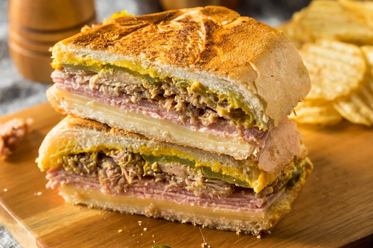 Tampa Festival Attempts 370-Foot Cuban Sandwich World Record