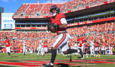 TAMPA, FL - NOVEMBER 30: Tampa Bay Buccaneers Running Back Bucky Irving (7) runs into the end zone for the touchdown during the Regular Season game between the Arizona Cardinals and the Tampa Bay Buccaneers on November 30, 2025 at Raymond James Stadium in Tampa, Florida. (Photo by Cliff Welch/Icon Sportswire via Getty Images)