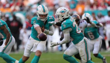Dolphins down Bucs, but Tampa playoff hopes remain alive