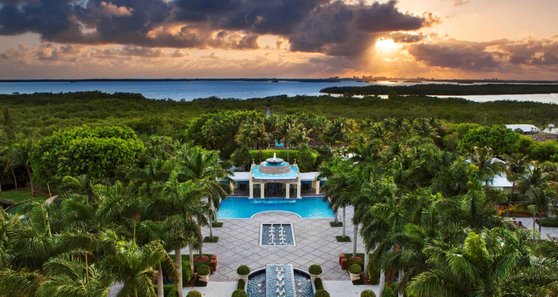 Local Roots comes to Coconut Point