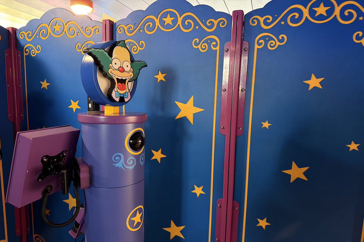 Simpsons Ride facial recognition post