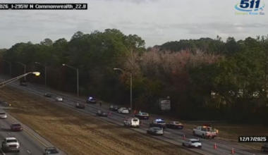 Deadly crash blocking right northbound lane of I-295 near Commonwealth Avenue