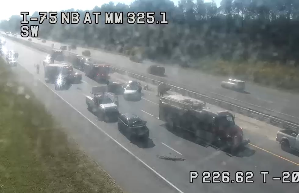 Crash with injuries reported at MM 323 on I-75 in Sumter County, Fla., near the turnpike
