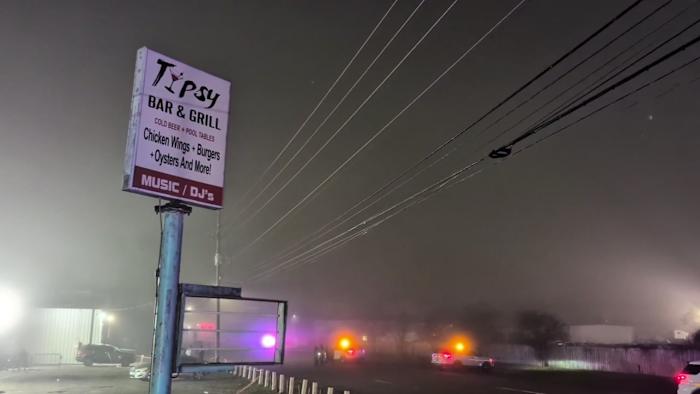 Off-duty officers were already working outside Jacksonville bar at the time of triple shooting