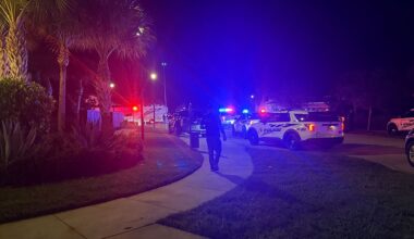 Port St. Lucie police sergeant shot in face during mental health call, suspect killed