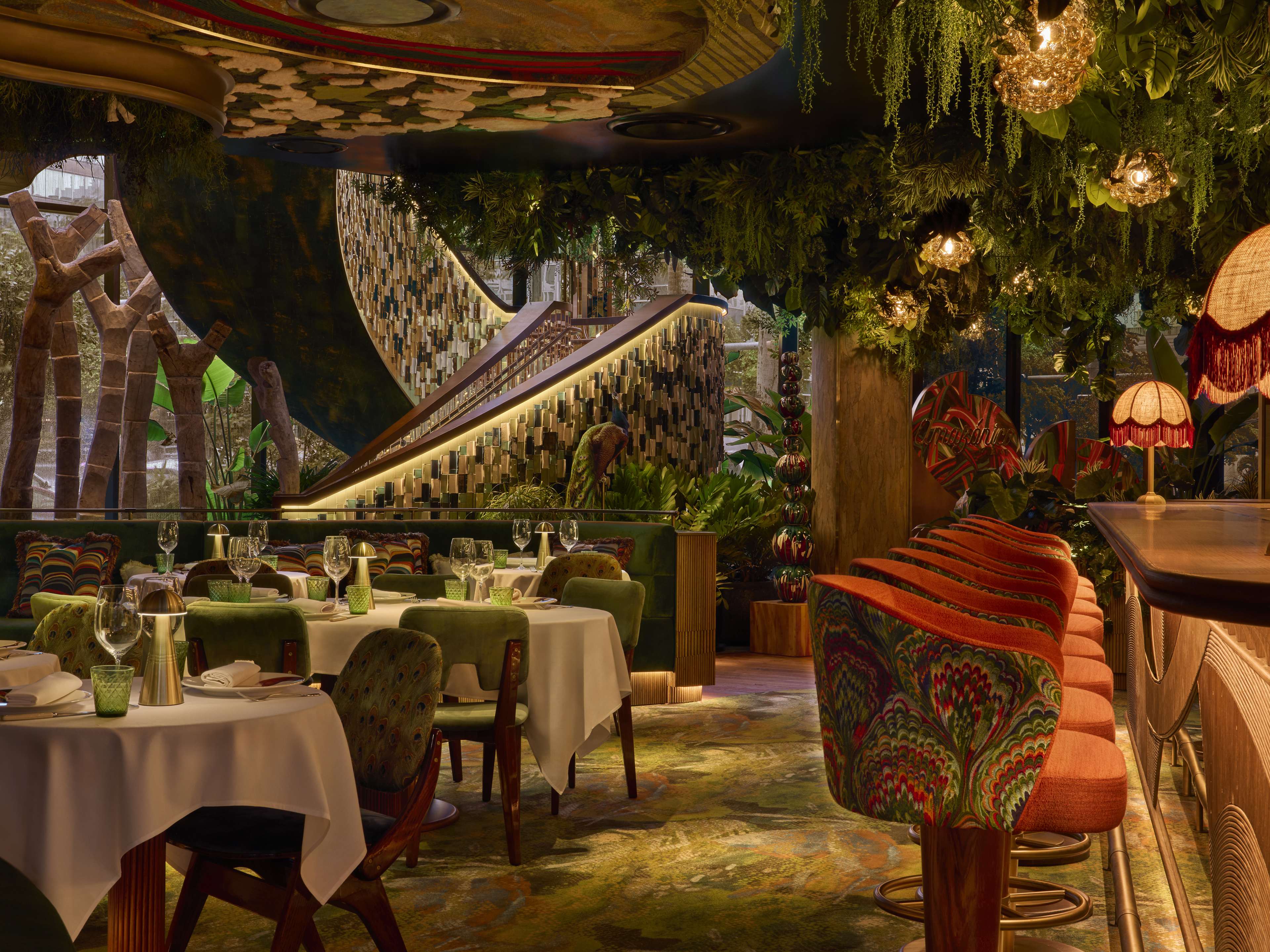 interior of Amazónico