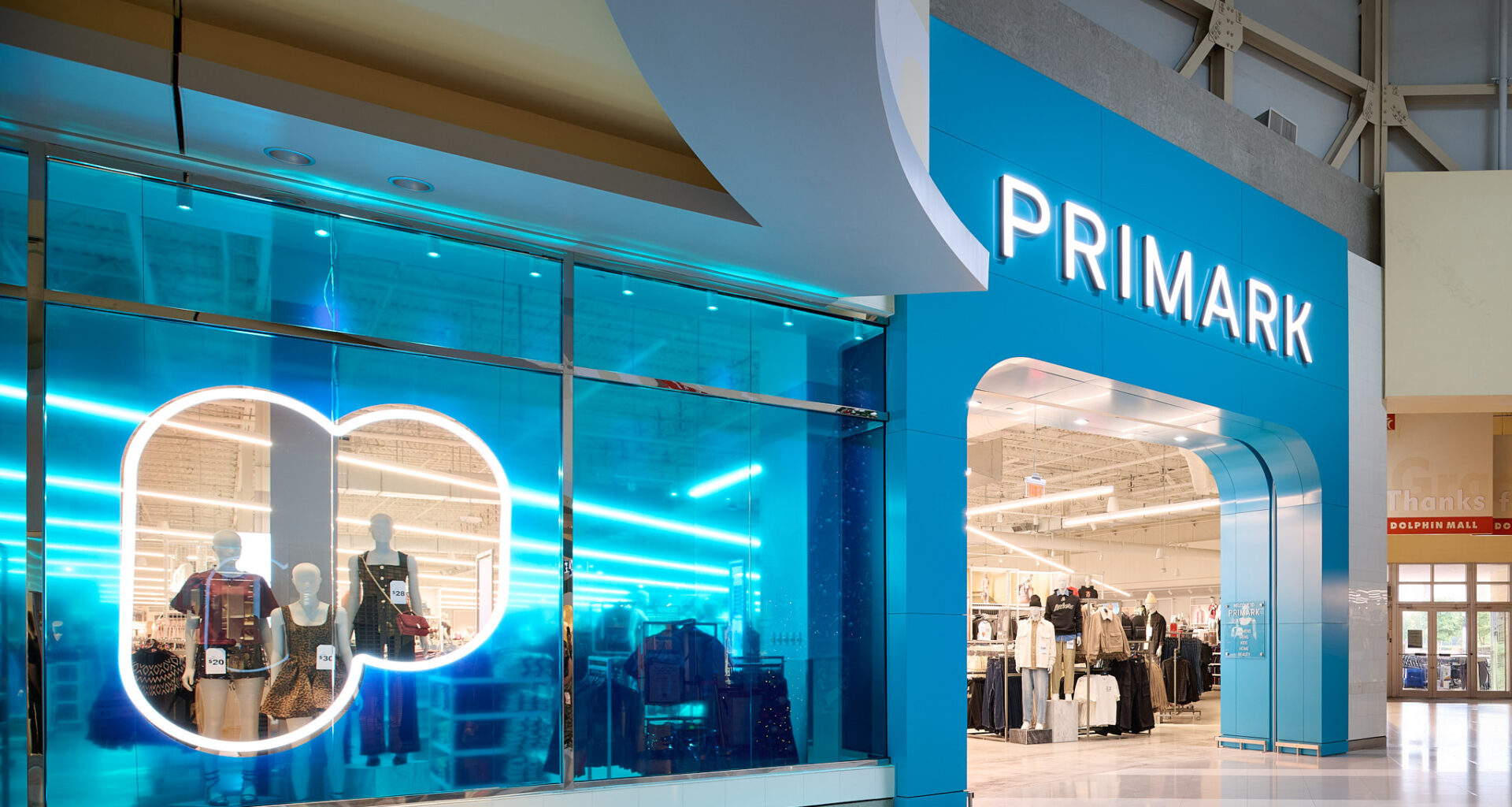 photo of the blue facade of a store named "Primark" inside a mall