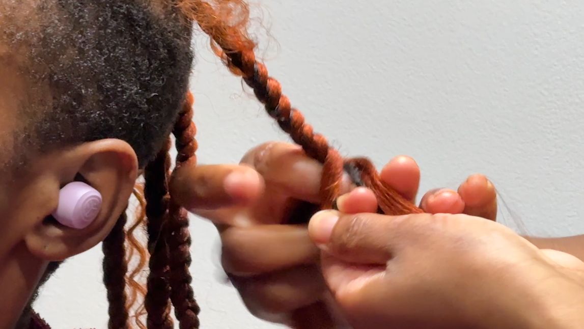 Orlando braiding salon stays open Christmas Day
