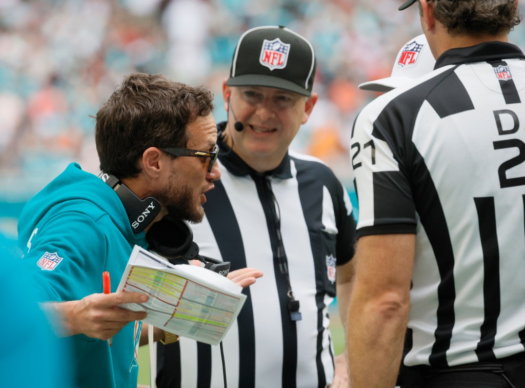 Do Dolphins really want to bring coach Mike McDaniel back?