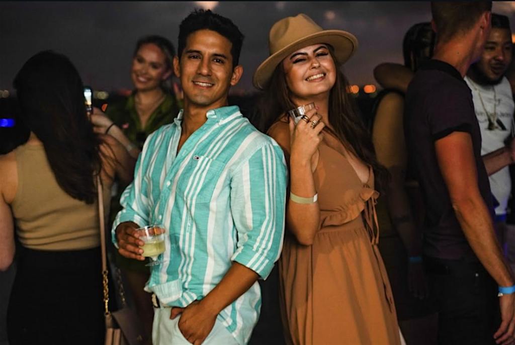 10 waterfront restaurant specials (and parties!) for NYE