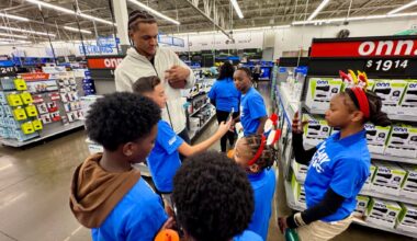 Orlando Magic's Banchero, da Silva spread holiday cheer