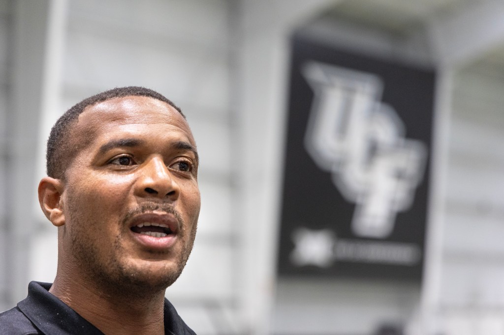 UCF loses defensive backs coach Brandon Harris