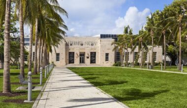 The 13 Best Art Deco Buildings in Miami