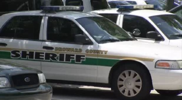 Pedestrian struck and killed by train in Oakland Park, officials say