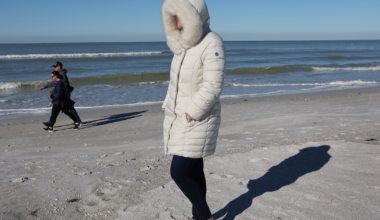 Temperatures dropping in South Florida along with Fort Lauderdale anchor on New Year's Eve