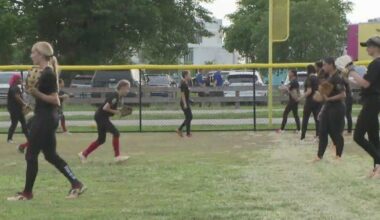South Florida's Miami Stingrays turning dreams into reality for young female softball players