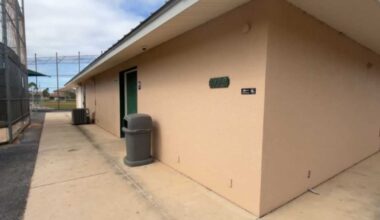 Police investigating bathroom fire along Pelican Blvd in Cape Coral