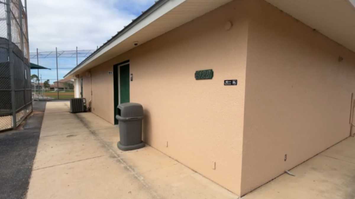 Police investigating bathroom fire along Pelican Blvd in Cape Coral