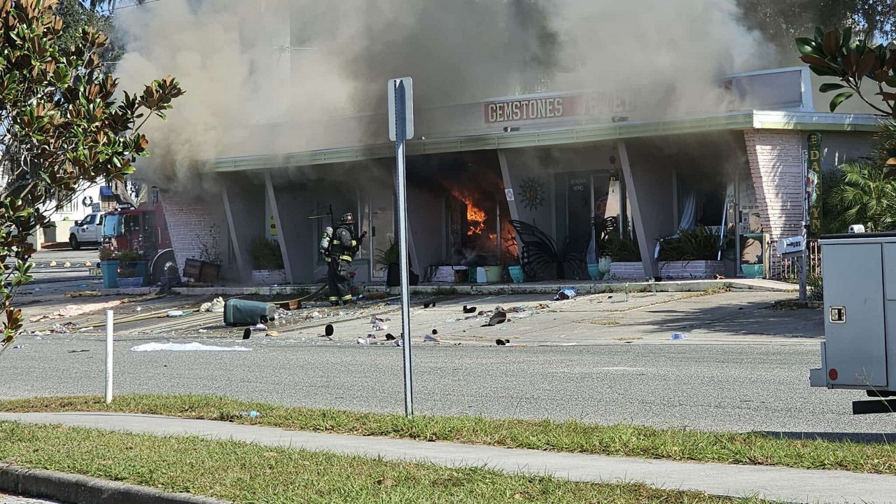 Eustis gas explosion; Florida bear hunt; school vouchers