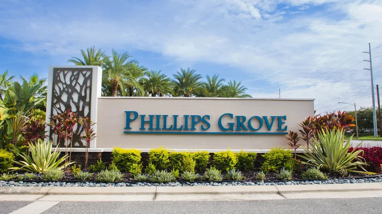 An entrance sign to a luxury home community in Dr Phillips, Florida