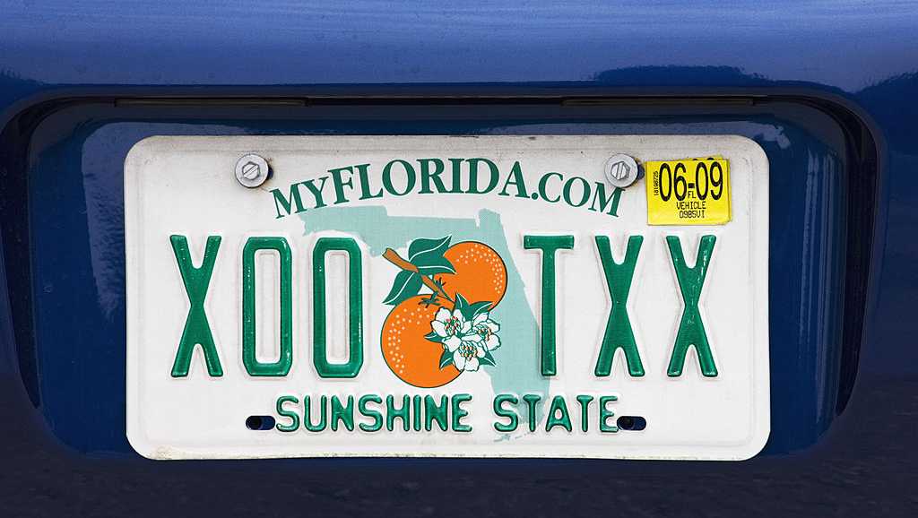 Florida lawmakers propose eliminating license plate renewal stickers to cut costs