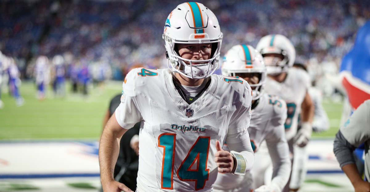 Miami Dolphins fan confidence: Quinn Ewers to start in Week 16 after embarrassing loss to Steelers