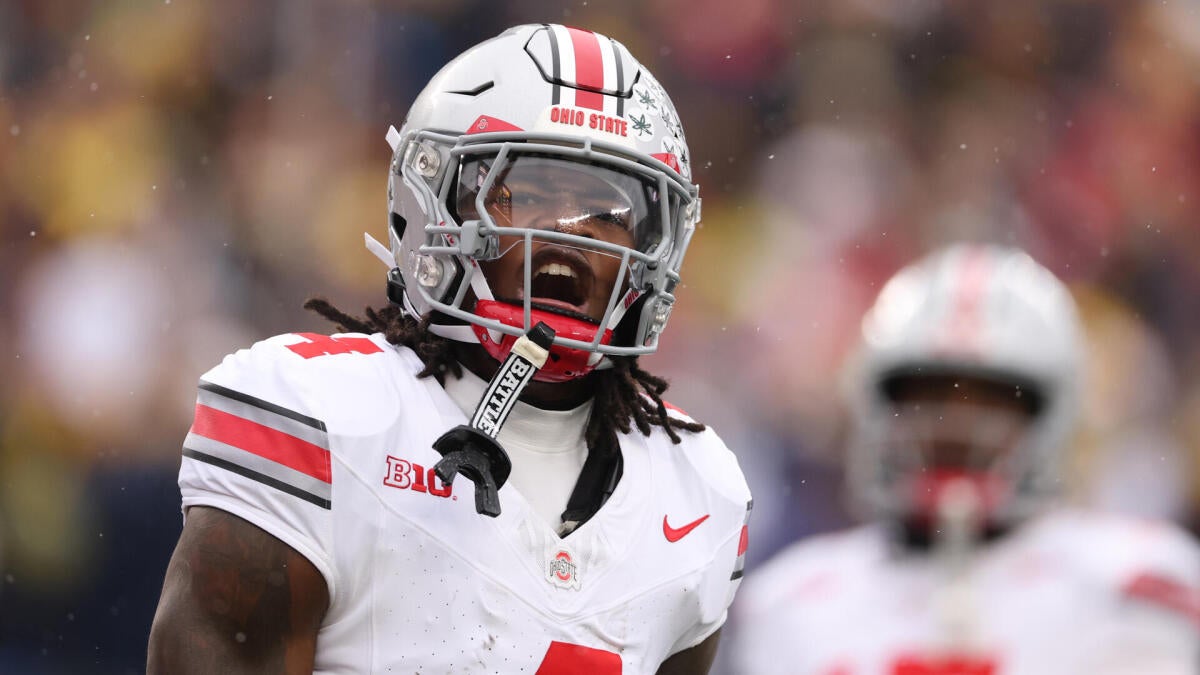 Ohio State's Jeremiah Smith jabs Miami over 2002 national title ahead of CFP meeting