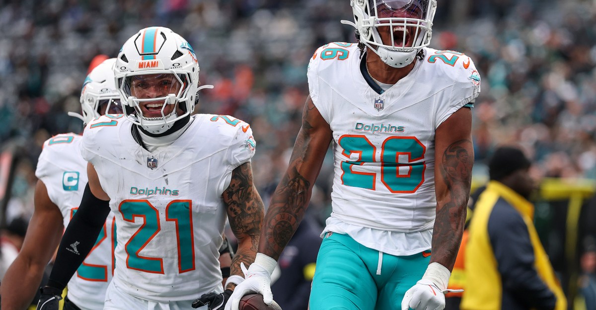 Miami Dolphins’ Most Valuable Player | Week Fourteen | Sticky Hands
