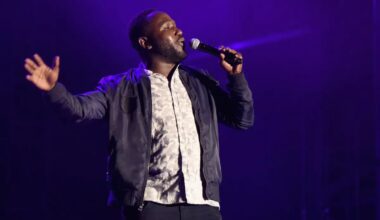 photo of comedian Hannibal Buress performing onstage