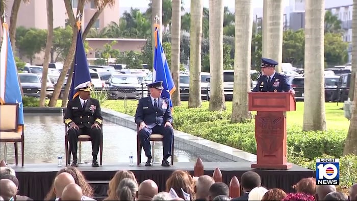 Admiral Alvin Holsey retires from U.S. Navy after 37 years of service