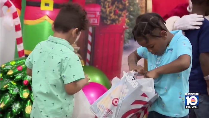 Thousands of toys, thousands of smiles at Mana Wynwood holiday giveaway